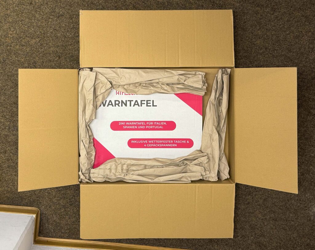 Warntafel Athelon im Karton verpackt.