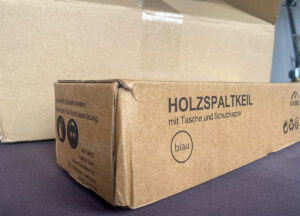 Seiten- und Vorderansicht Verpackung