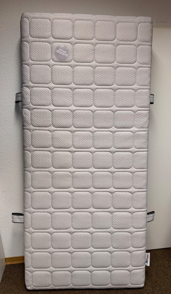 Prototyp - Matratzen stehend